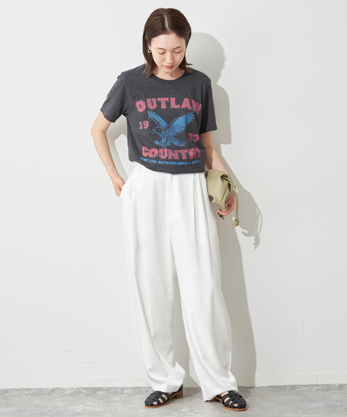 SLOBE IENA(スローブイエナ)の「《追加》BLUESCENTRIC/ブルースセントリック LOGO TEE(Tシャツ/カットソー・レディース・ブラック/イエロー/スカイブルー・FREE)」の12枚目の写真