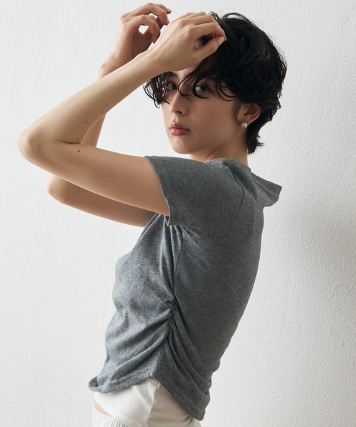 Trish(トリッシュ)の「レースレイヤードライクVネックTシャツ(Tシャツ/カットソー・レディース・チャコールグレー/ホワイト・FREE)」の21枚目の写真