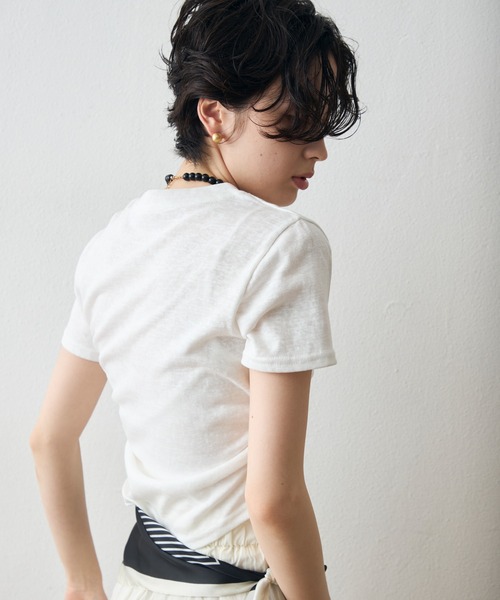 Trish(トリッシュ)の「レースレイヤードライクVネックTシャツ(Tシャツ/カットソー・レディース・チャコールグレー/ホワイト・FREE)」の17枚目の写真