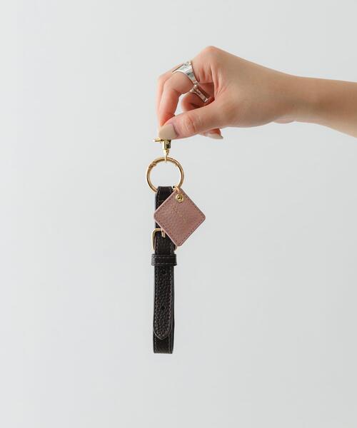 RODE SKO(ロデスコ)の「ベルトレザーストラップチャーム(スマホケース/カバー・レディース・ブラック/ベージュ/ブラウン・-)」の3枚目の写真