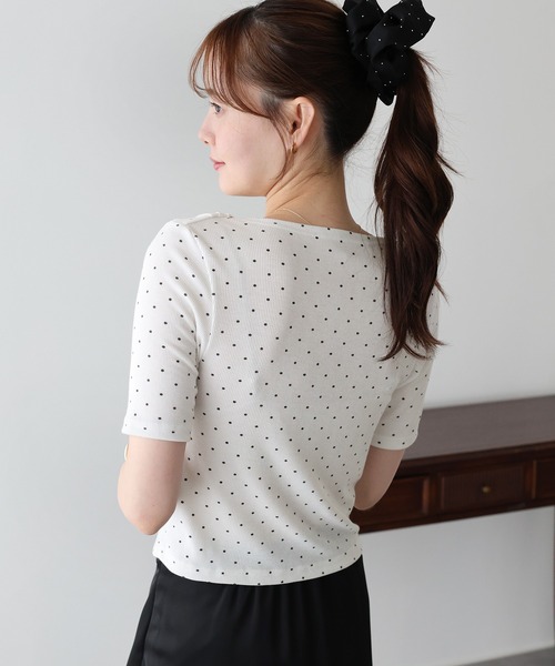 BLUEEAST(ブルーイースト)の「ドットドレープネックリブTシャツ(Tシャツ/カットソー・レディース・ホワイト/ブラック/グレー・MEDIUM)」の8枚目の写真