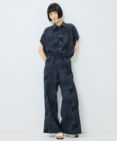 UJOH(ウジョー)の「【UJOH/ウジョー】《STUDIOUS別注》 FLOWER LACE POCKET PANTS/フラワーレースポケットパンツ(その他パンツ・レディース・ネイビー/キナリ・1/2/3)」の8枚目の写真