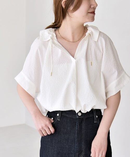 quaranciel(カランシエル)の「quaranciel:〈手洗い可能〉サッカー ドロストカラー スキッパー シャツ ブラウス(シャツ/ブラウス・レディース・ネイビー/ブラック/オフホワイト/ブルー・ONE SIZE)」の13枚目の写真