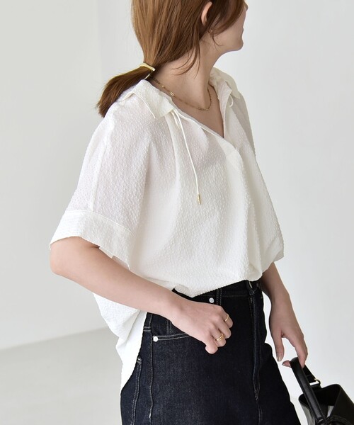 quaranciel(カランシエル)の「quaranciel:〈手洗い可能〉サッカー ドロストカラー スキッパー シャツ ブラウス(シャツ/ブラウス・レディース・ネイビー/ブラック/オフホワイト/ブルー・ONE SIZE)」の14枚目の写真