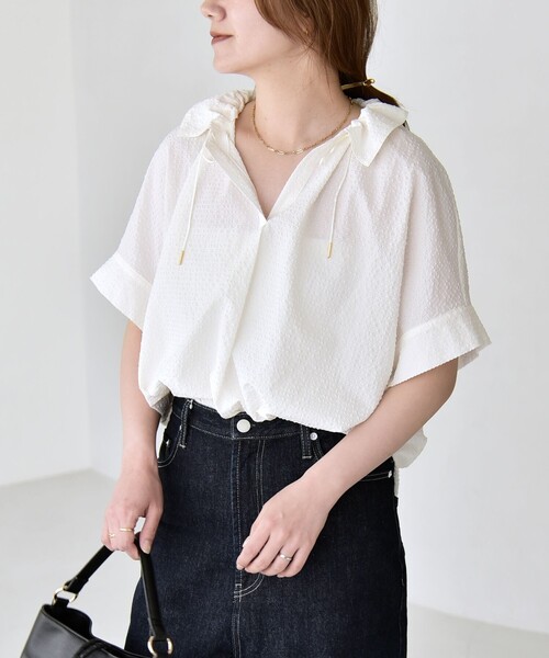 quaranciel(カランシエル)の「quaranciel:〈手洗い可能〉サッカー ドロストカラー スキッパー シャツ ブラウス(シャツ/ブラウス・レディース・ネイビー/ブラック/オフホワイト/ブルー・ONE SIZE)」の21枚目の写真