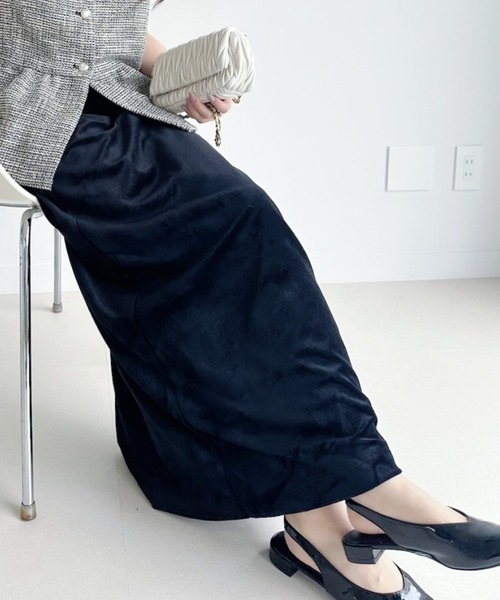 umune(ウムネ)の「秋冬コーデを格上げ♪シックに決まるベロアナロースカート(スカート・レディース・ブラウン/バーガンディー/ブラック・FREE)」の19枚目の写真