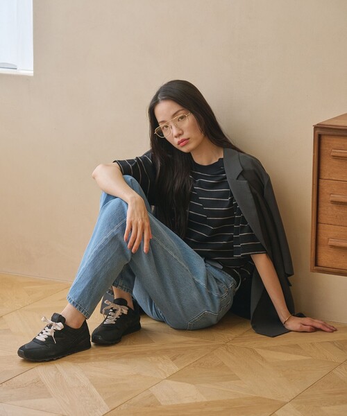 NEW BALANCE(ニューバランス)の「<New Balance>W996 サテンシューレース スニーカー(スニーカー・レディース・ダークブラウン/オフホワイト/ブラック・22.5cm/23cm/23.5cm/24cm/24.5cm/25cm)」の6枚目の写真