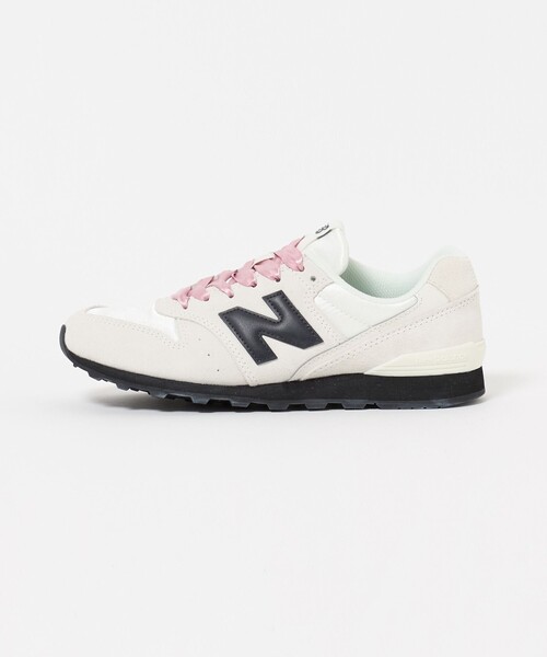NEW BALANCE(ニューバランス)の「<New Balance>W996 サテンシューレース スニーカー(スニーカー・レディース・ダークブラウン/オフホワイト/ブラック・22.5cm/23cm/23.5cm/24cm/24.5cm/25cm)」の19枚目の写真