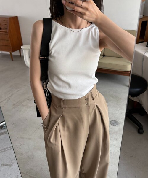 CAPRICIEUX LE'MAGE(カプリシューレマージュ)の「【バックオープン】カップ付アメスリタンク(キャミソール・レディース・イエロー/ホワイト/ブラック/ブラウン・36/38)」の19枚目の写真