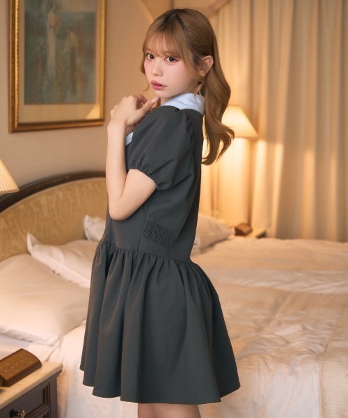 TITTY&CO.（ティティーアンドコー）の「ギャザーシャツドッキングワンピース（ワンピース・レディース・グレー/ブラック・FREE）」の5枚目の写真