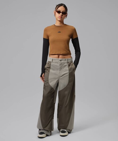 JORDAN BRAND（ジョーダンブランド）の「ジョーダン フライト ウィメンズ Tシャツ / Jordan Flight Women's T-Shirt IV5348-281 Light British Tan（Tシャツ/カットソー・レディース・ライトブラウン・M/L/S/XL/XS）」の13枚目の写真