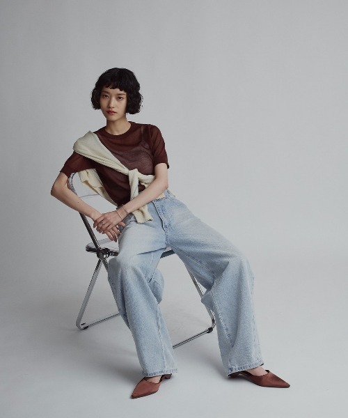 W:Huku（フーク）の「アシンメトリーカーヴィーデニムパンツ / Asymmetrical Curvy Denim Pants（デニムパンツ・レディース・ブルー系その他2/ブルー系その他・S）」の4枚目の写真