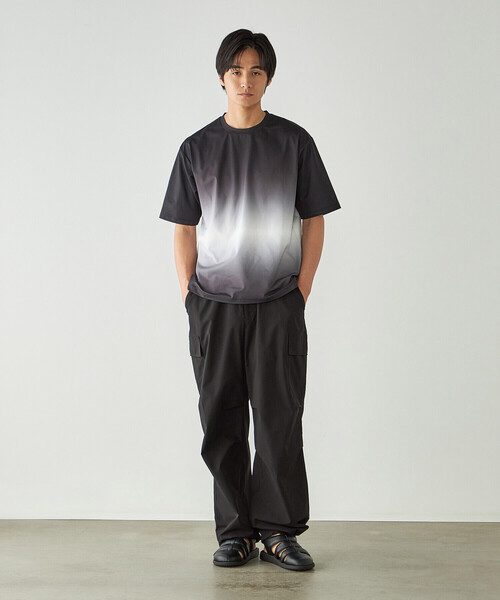 COMME CA ISM(コムサイズム)の「グラデーションプリント Tシャツ(Tシャツ/カットソー・メンズ・ネイビー/ブラック/ライトグレー・MEDIUM/LARGE)」の20枚目の写真