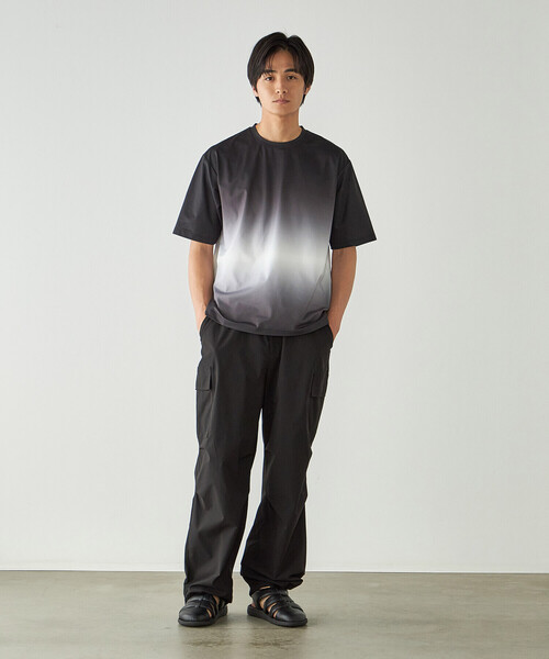COMME CA ISM(コムサイズム)の「グラデーションプリント Tシャツ(Tシャツ/カットソー・メンズ・ネイビー/ブラック/ライトグレー・MEDIUM/LARGE)」の21枚目の写真