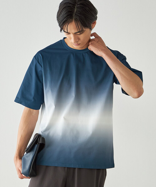 COMME CA ISM(コムサイズム)の「グラデーションプリント Tシャツ(Tシャツ/カットソー・メンズ・ネイビー/ブラック/ライトグレー・MEDIUM/LARGE)」の11枚目の写真