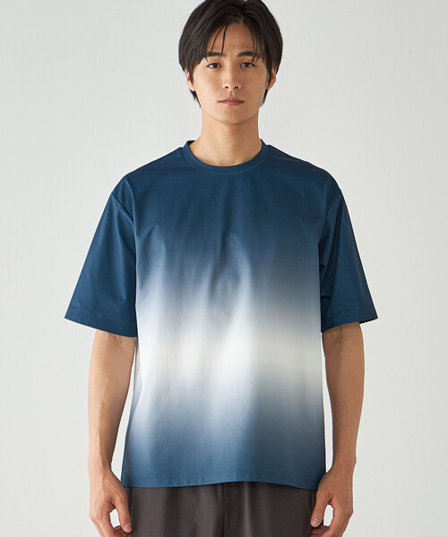 COMME CA ISM(コムサイズム)の「グラデーションプリント Tシャツ(Tシャツ/カットソー・メンズ・ネイビー/ブラック/ライトグレー・MEDIUM/LARGE)」の13枚目の写真