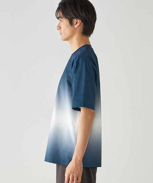 COMME CA ISM(コムサイズム)の「グラデーションプリント Tシャツ(Tシャツ/カットソー・メンズ・ネイビー/ブラック/ライトグレー・MEDIUM/LARGE)」の14枚目の写真