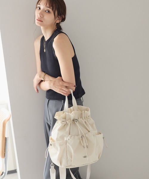 THE NORTH FACE(ザノースフェイス)の「【THE NORTH FACE/ザ・ノースフェイス】3WAY 巾着ショルダーバッグ/リュック/バックパック/BONNEY PACK M/ユニセックス(バックパック/リュック・レディース・ブラック/クリーム・FREE)」の15枚目の写真