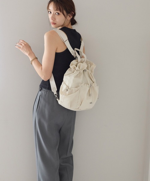 THE NORTH FACE(ザノースフェイス)の「【THE NORTH FACE/ザ・ノースフェイス】3WAY 巾着ショルダーバッグ/リュック/バックパック/BONNEY PACK M/ユニセックス(バックパック/リュック・レディース・ブラック/クリーム・FREE)」の18枚目の写真