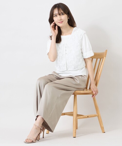 TO BE CHIC(トゥー ビー シック)の「【冨張 愛さん着用】フラワーチュール ショートジレ(ベスト・レディース・オフホワイト/ブラック・40)」の16枚目の写真