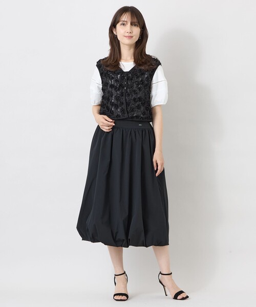 TO BE CHIC(トゥー ビー シック)の「【冨張 愛さん着用】フラワーチュール ショートジレ(ベスト・レディース・オフホワイト/ブラック・40)」の13枚目の写真