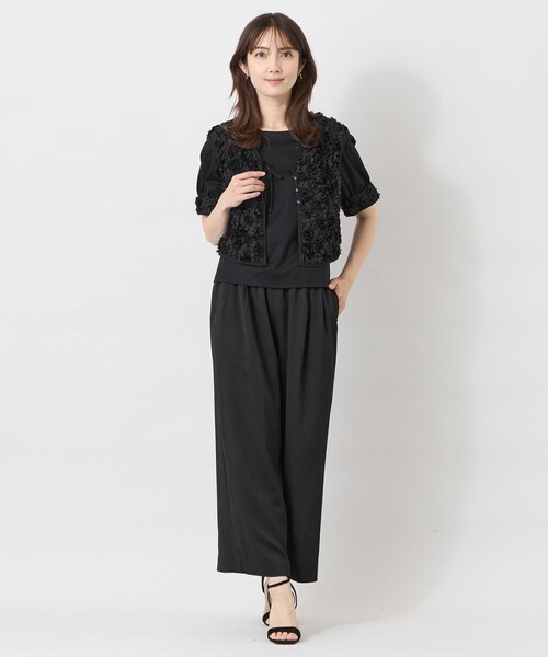TO BE CHIC(トゥー ビー シック)の「【冨張 愛さん着用】フラワーチュール ショートジレ(ベスト・レディース・オフホワイト/ブラック・40)」の12枚目の写真