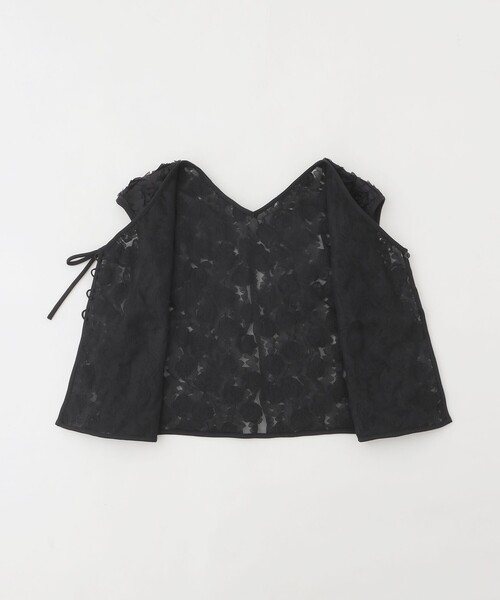 TO BE CHIC(トゥー ビー シック)の「【冨張 愛さん着用】フラワーチュール ショートジレ(ベスト・レディース・オフホワイト/ブラック・40)」の5枚目の写真