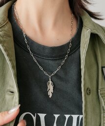 RIVE DROITE（リヴドロワ）の「フェザーチャームネックレス（ネックレス）」