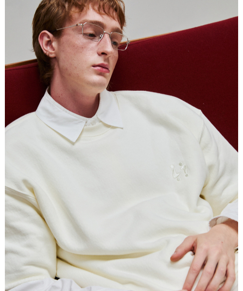 THEENDQUESTION（ジエンドクエスチョン）の「Half crewneck sweatshirt / IVORY（Tシャツ/カットソー・レディース・その他・FREE）」の2枚目の写真
