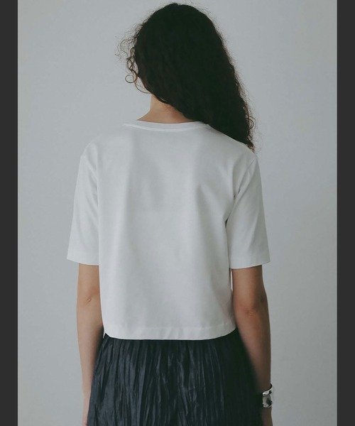 HER.(ハー)の「ハーフスリーブコンパクトTシャツ(Tシャツ/カットソー・レディース・チャコールグレー/オフホワイト・フリー)」の9枚目の写真