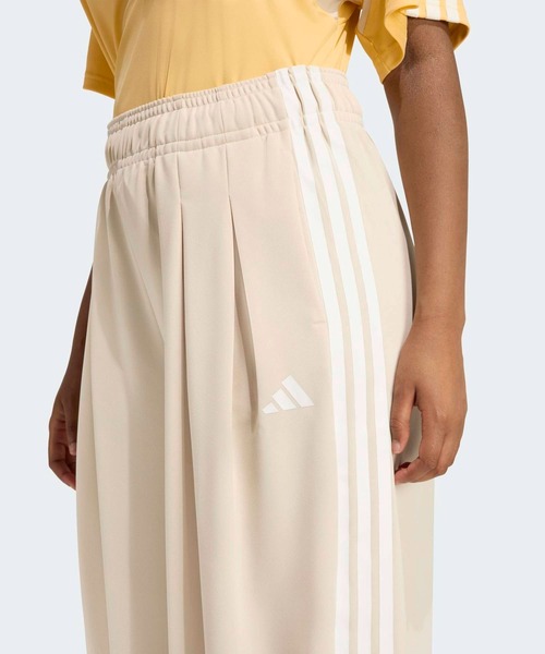 adidas(アディダス)の「ティロ スリーストライプス プリーツ パンツ / アディダス adidas(その他パンツ・レディース・ベージュ・LARGE/MEDIUM/SMALL/X-LARGE/X-SMALL)」の3枚目の写真
