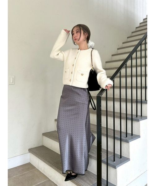 LILY BROWN(リリーブラウン)の「バイヤスサテンナローロングスカート(スカート・レディース・アイボリー/ドット/ピンク・1/0)」の9枚目の写真