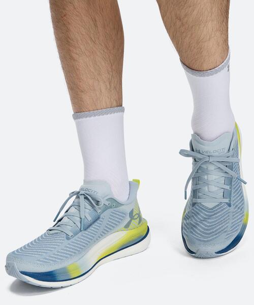 UNDER ARMOUR(アンダーアーマー)の「UAベロシティ SPD(ランニング/メンズ)(スニーカー・メンズ・グレー系その他・29.5cm/25.5cm/27.5cm/26.0cm/27.0cm/26.5cm/28.5cm/29.0cm/28.0cm)」の7枚目の写真