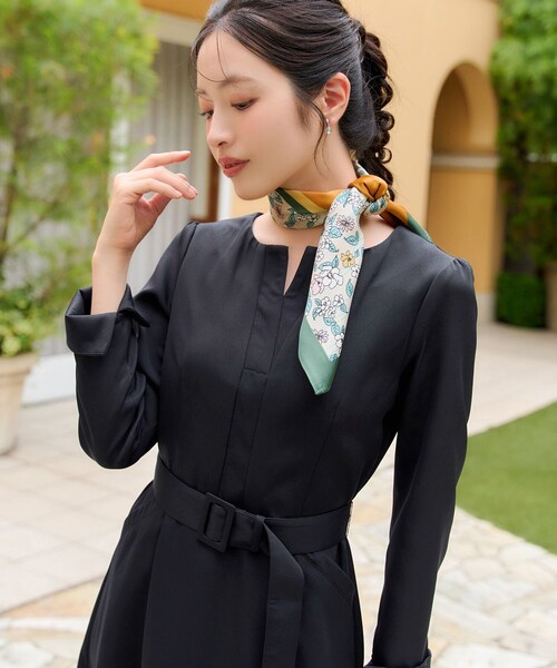 Tiaclasse(ティアクラッセ)の「【大きいサイズ】【安めぐみさん着用】キーネックポケットワンピース(ワンピース・レディース・ボルドー/パープル系/ネイビー・XL/XXL)」の15枚目の写真
