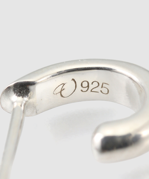 JOURNAL STANDARD(ジャーナルスタンダード)の「【VALENTINE /ヴァレンタイン】 Baby Hoop Earring/silver(ピアス(両耳用)・レディース・シルバー・FREE)」の4枚目の写真
