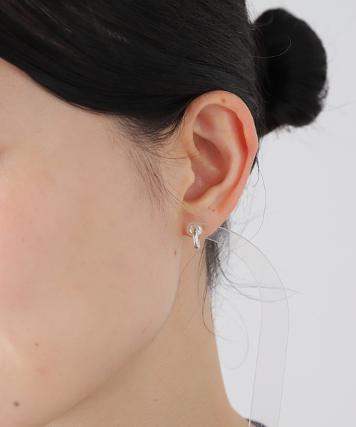 JOURNAL STANDARD(ジャーナルスタンダード)の「【VALENTINE /ヴァレンタイン】 Baby Hoop Earring/silver(ピアス(両耳用)・レディース・シルバー・FREE)」の7枚目の写真