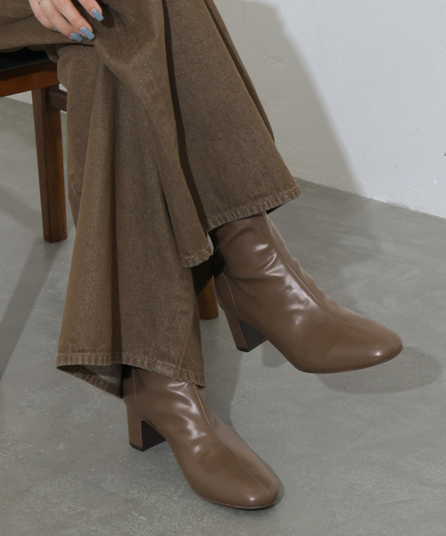 JOURNAL STANDARD relume(ジャーナルスタンダード レリューム)の「RELUME ヒールストレッチブーツ(ブーツ・レディース・ブラック/ブラウン・23cm/24cm/25cm)」の2枚目の写真