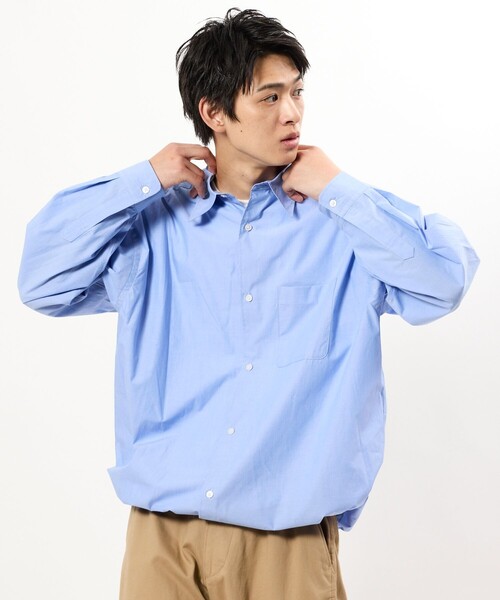FREAK'S STORE(フリークスストア)の「限定展開 ワイドシルエット スピンドル レギュラーカラーシャツ / ヘムコード(シャツ/ブラウス・メンズ・ブラック系その他/チャコールグレー/ブラック/ホワイト/ブラウン系その他/ブルー系その他/サックスブルー/ベージュ・LARGE/MEDIUM/SMALL)」の1枚目の写真