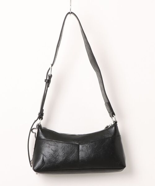 Desigual(デシグアル)の「Quilted Heart Shoulder Bag / キルティッドハートショルダーバッグ(ハンドバッグ・レディース・ブラック・FREE)」の2枚目の写真