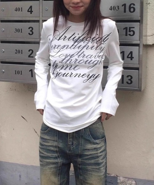 Vipoa（ヴィポア）の「Cursive ロゴT（Tシャツ/カットソー・レディース・ホワイト/ブラック・FREE）」の3枚目の写真