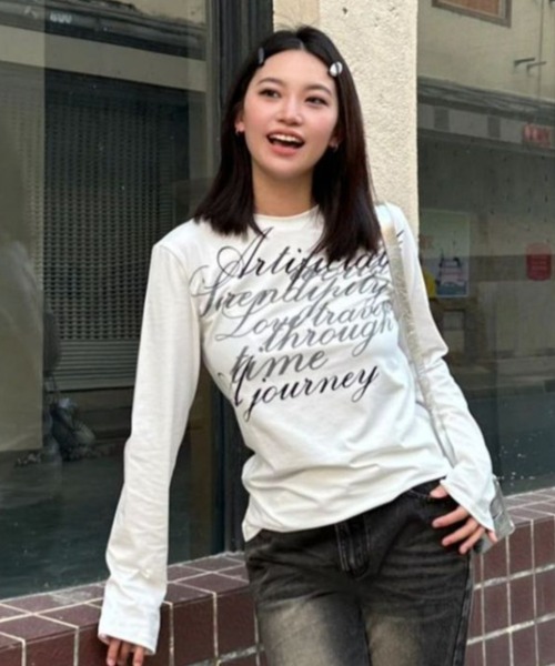 Vipoa（ヴィポア）の「Cursive ロゴT（Tシャツ/カットソー・レディース・ホワイト/ブラック・FREE）」の14枚目の写真