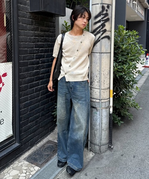 Chikashitsu +(チカシツプラス)の「【Chikashitsu +】oil wash semi flare denim pants / 【チカシツプラス】オイルウォッシュセミフレアデニムパンツ(デニムパンツ・メンズ・ブルー・L/M/S)」の16枚目の写真