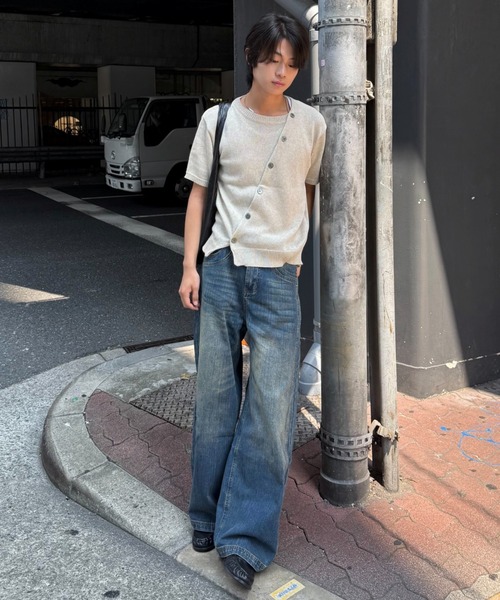 Chikashitsu +(チカシツプラス)の「【Chikashitsu +】oil wash semi flare denim pants / 【チカシツプラス】オイルウォッシュセミフレアデニムパンツ(デニムパンツ・メンズ・ブルー・L/M/S)」の15枚目の写真
