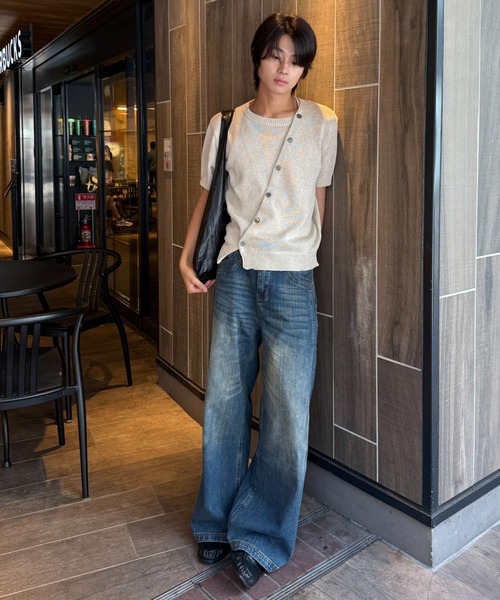 Chikashitsu +(チカシツプラス)の「【Chikashitsu +】oil wash semi flare denim pants / 【チカシツプラス】オイルウォッシュセミフレアデニムパンツ(デニムパンツ・メンズ・ブルー・L/M/S)」の18枚目の写真