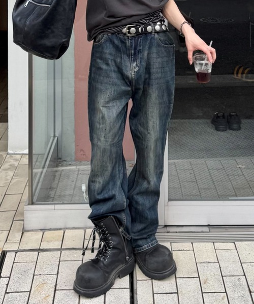 Chikashitsu +(チカシツプラス)の「【Chikashitsu +】oil wash semi flare denim pants / 【チカシツプラス】オイルウォッシュセミフレアデニムパンツ(デニムパンツ・メンズ・ブルー・L/M/S)」の10枚目の写真