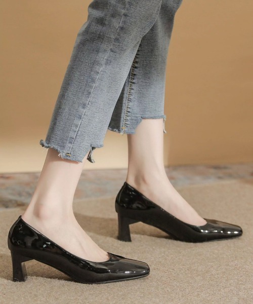 Miniministore(ミニミニストア)の「スクエアトゥ 太ヒールパンプス 美脚(パンプス・レディース・ブラック/オフホワイト/ピンクベージュ・23.0cm/22.5cm/25.0cm/24.5cm/24.0cm/23.5cm)」の20枚目の写真