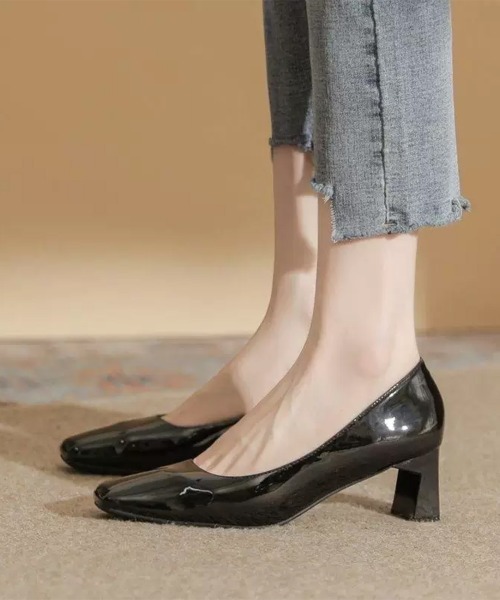 Miniministore(ミニミニストア)の「スクエアトゥ 太ヒールパンプス 美脚(パンプス・レディース・ブラック/オフホワイト/ピンクベージュ・23.0cm/22.5cm/25.0cm/24.5cm/24.0cm/23.5cm)」の21枚目の写真