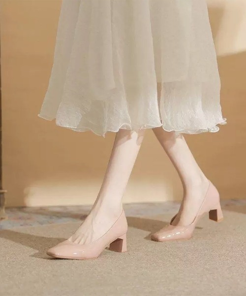 Miniministore(ミニミニストア)の「スクエアトゥ 太ヒールパンプス 美脚(パンプス・レディース・ブラック/オフホワイト/ピンクベージュ・23.0cm/22.5cm/25.0cm/24.5cm/24.0cm/23.5cm)」の4枚目の写真