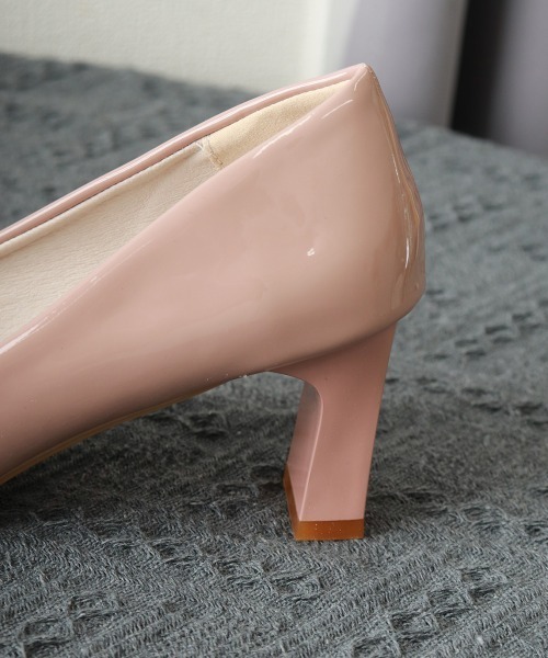 Miniministore(ミニミニストア)の「スクエアトゥ 太ヒールパンプス 美脚(パンプス・レディース・ブラック/オフホワイト/ピンクベージュ・23.0cm/22.5cm/25.0cm/24.5cm/24.0cm/23.5cm)」の17枚目の写真