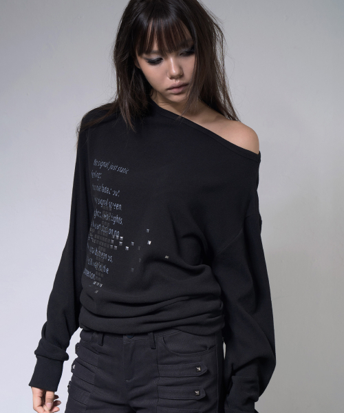 FANCY CLUB(ファンシークラブ)の「ピクセル クロスワンショルダースウェットシャツ (BLACK) F26ZB535(スウェット・レディース・その他・FREE)」の2枚目の写真